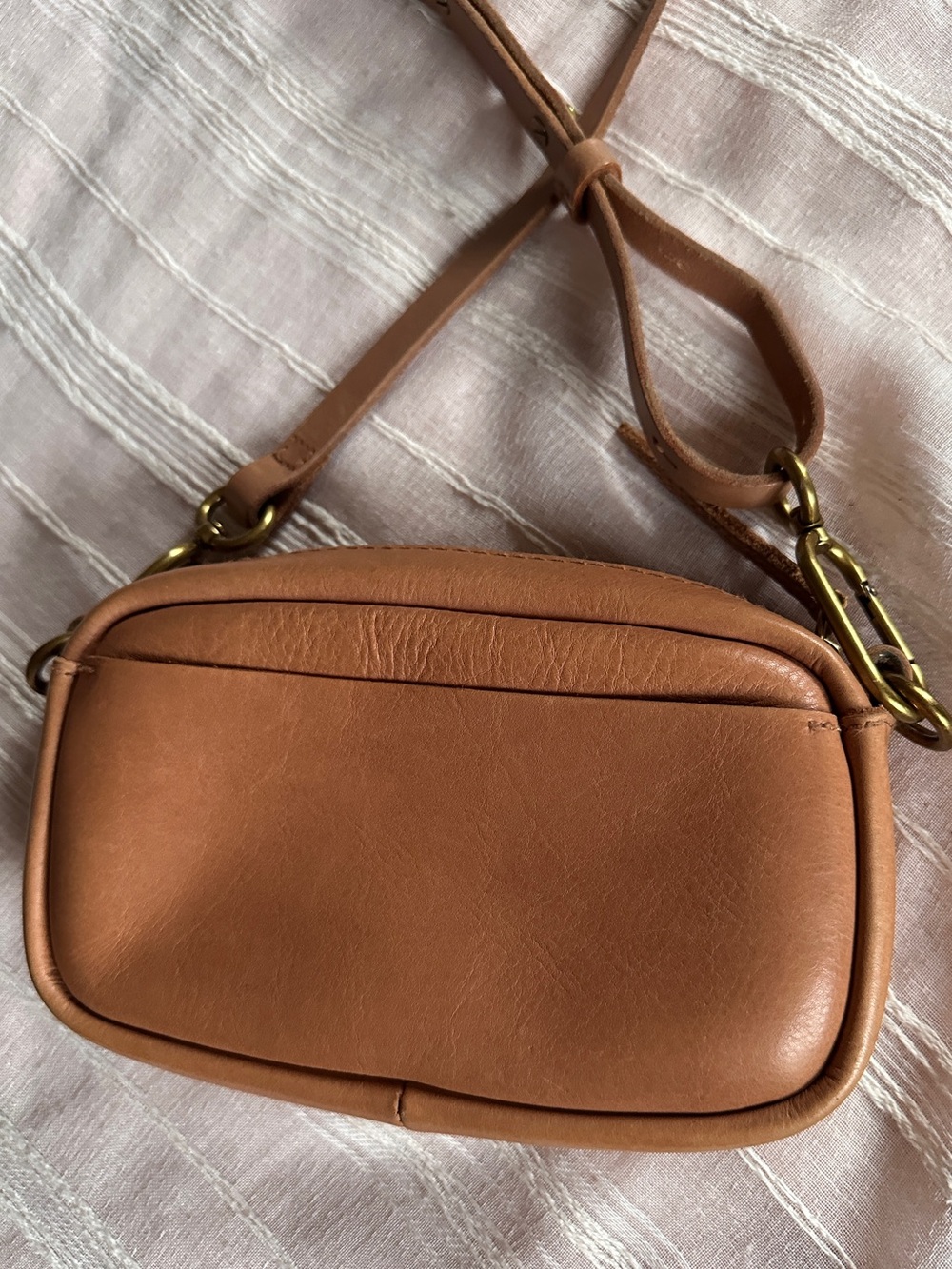 MADEWELL The Leather Carabiner Mini Crossbody Bag | Warm Hickory Tan - Picture 11 of 14